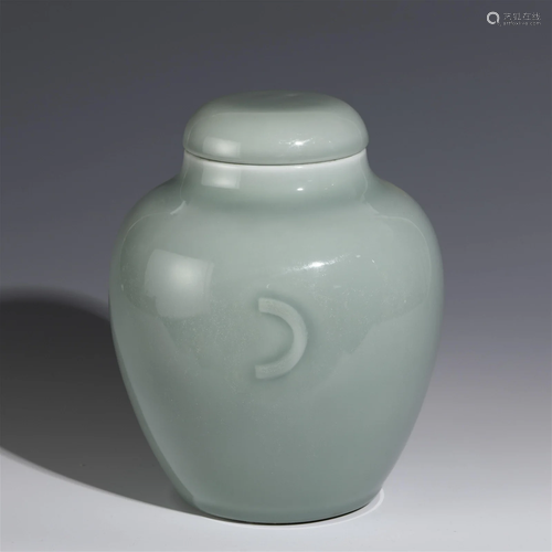 QING QIANLONG DOUQING GLAZED LIDDED JAR