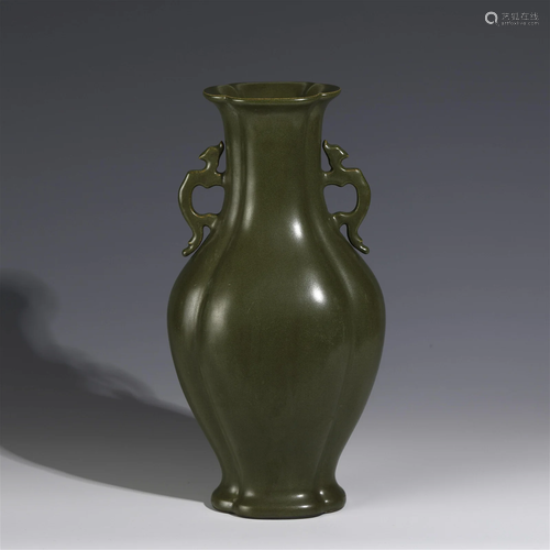 QING QIANLONG TEA DUST GLAZED AMPHORA VASE