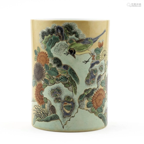 CHINESE FAMILLE ROSE BRUSH POT