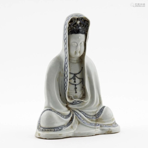 MING SEATED GUANYIN PORCELAIN STATUE