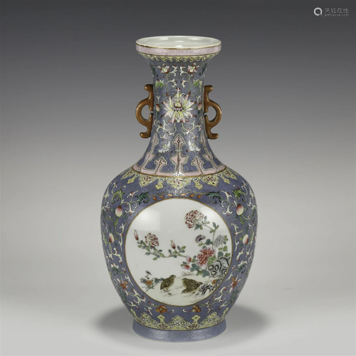 QING QIANLONG FAMILLE ROSE AMPHORA VASE