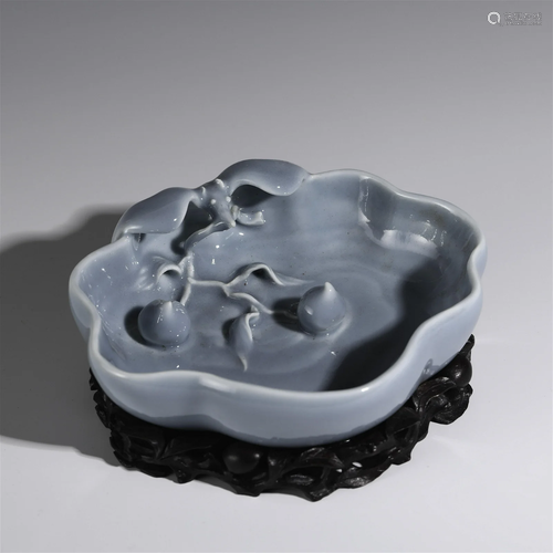 QING AZURE GLAZE BRUSH WASHER ON STAND