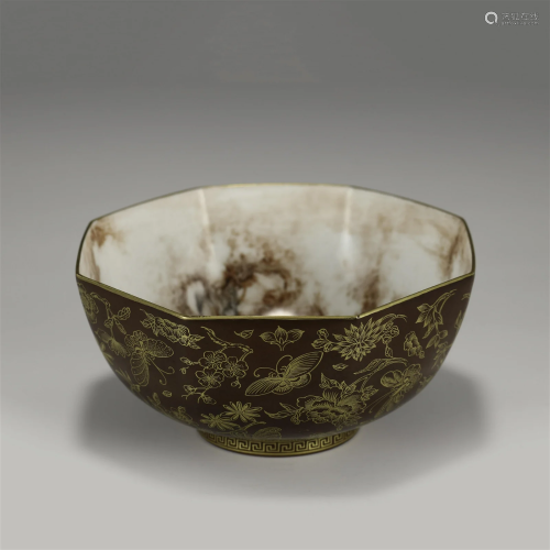 QING QIANLONG GOLD PAINTED OCTAGONAL BOWL