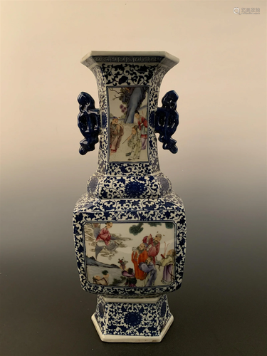 Chinese Famille Rose Porceain Vase