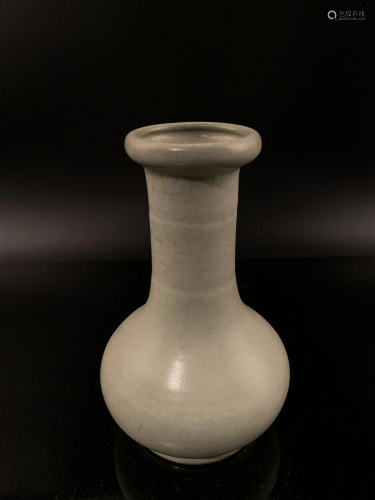 Chinese Guan Type Porcelain Vase