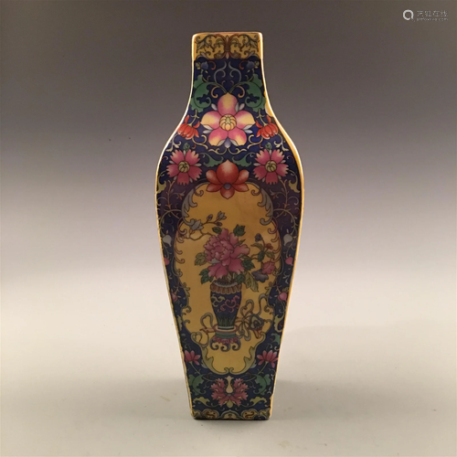 Chinese Enamal Square Vase With Yong Zheng Mark