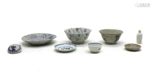 A collection of blue and white cargo porcelain,