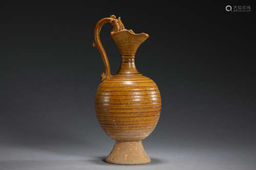 Tang Dynasty yellow glazed vase