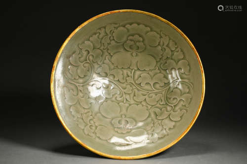 Yaozhou carved disc in Song Dynasty