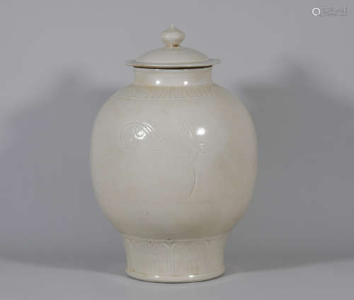 Song Dynasty Ding Kiln secretly engraved Phoenix pattern cov...