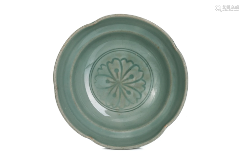 SOUTH EAST ASIAN OGEE-FORM CELADON POTTERY BOWL