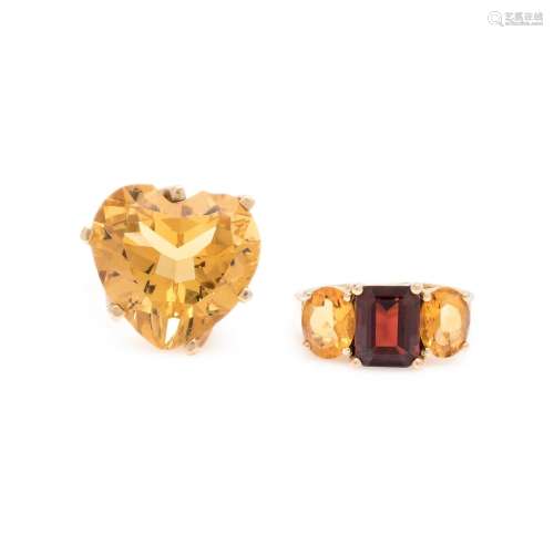 COLLECTION OF GOLD AND CITRINE RINGS