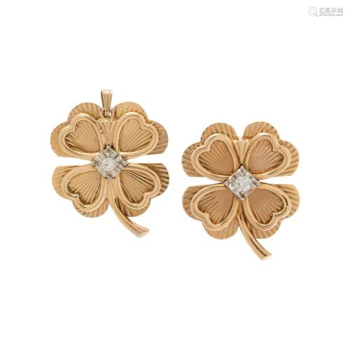 PAIR OF YELLOW GOLD AND DIAMOND CLOVER BOOCHES