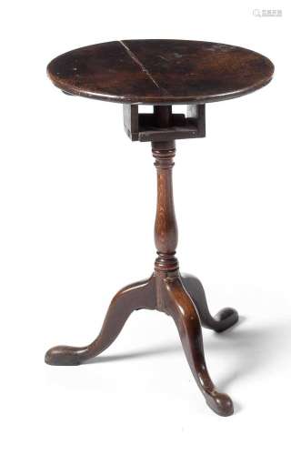 A Georgian oak tripod table