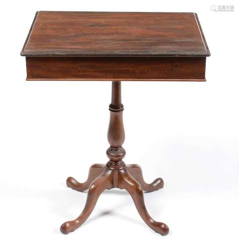 A Victorian mahogany work/occasional table
