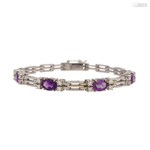 Armband mit 4 Amethysten und 16 Brillanten von zus. ca. 1,1 ...