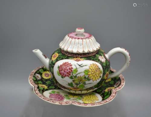 Chinese Famille Rose Chrysanthemum Teapot and Stand