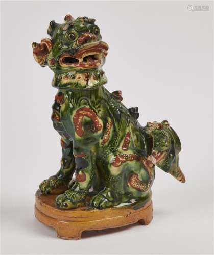 MIDIStatuette de chien de Fô en terre vernissée émaillée ocr...