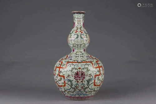 An Enameled Gourd-Shaped Vase