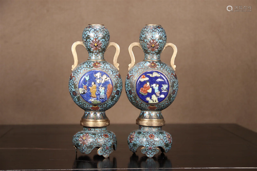 A Pair Of Cloisonne Gem-Inlaid 'Story' Gourd-Shape...