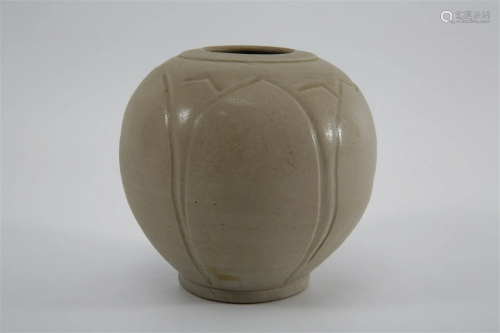 Yue Kiln Water Pot