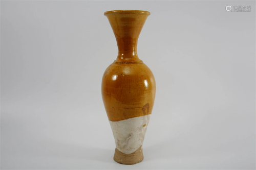 Yellow Glazed Vase with Flared-rim Design