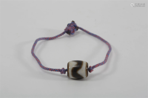 Chinese Tibetan Dzi Bead with Tiger Tooth Pattern