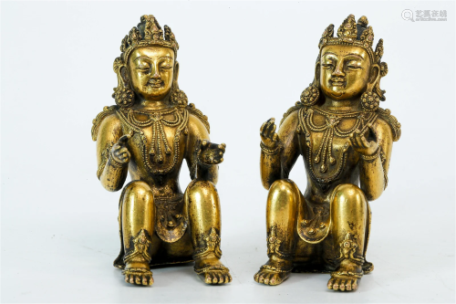 A Pair Sitting Statues of Avalokitesvara