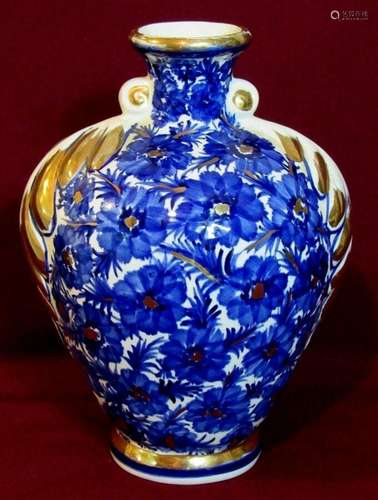 VINTAGE BLUE WHITE GILDED URN VASE HAND PAINTED BLUE FLOWERS...