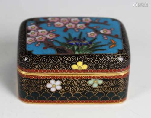 A Japanese cloisonné box and cover by the Ando Company, Meij...