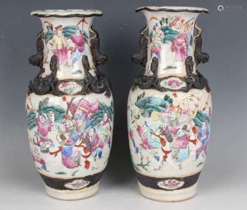 A pair of Chinese famille rose crackle glazed porcelain vase...