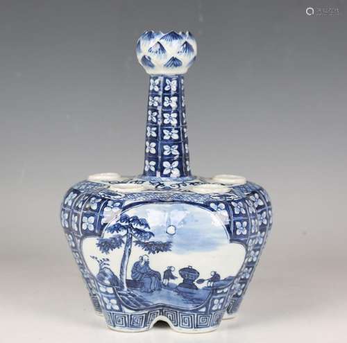 A Chinese blue and white porcelain crocus or tulip vase, lat...