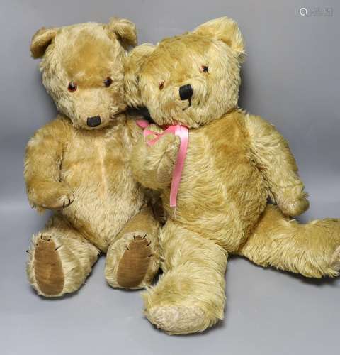 Two early post war English Teddy bears, 54 and 57 cm high