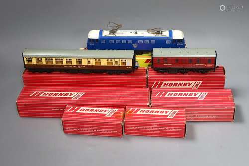 Rare boxed Hornby Dublo - 2245 3300 HP electric locomotive, ...