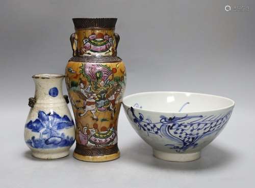 Two Chinese crackleglaze vases, late 19th/early 20th century...