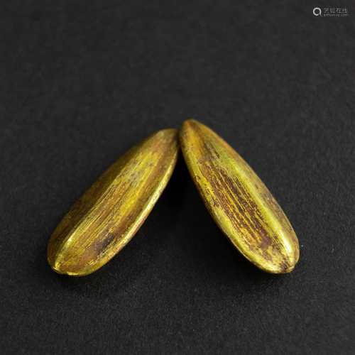 Two Chinese Pure Gold Sun Flower Seeds Qing Dyn.