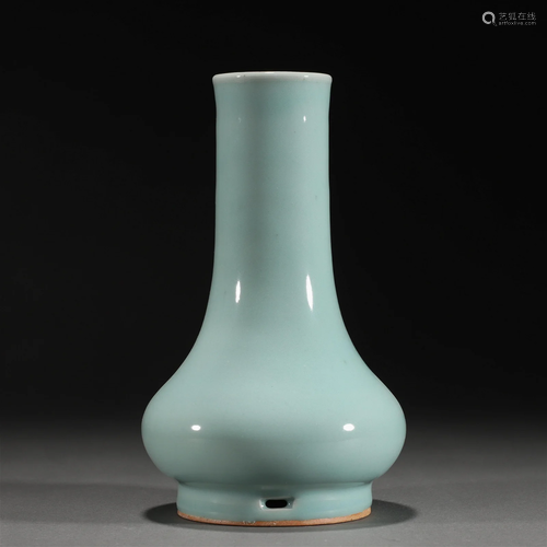 A Chinese Longquan Celadon Glazed Vase Song Dyn.