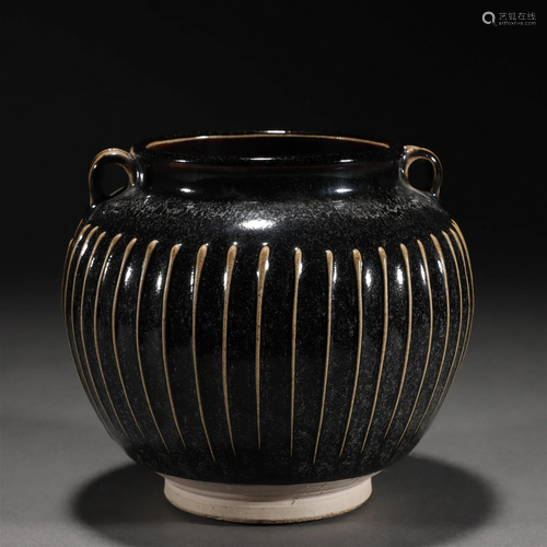 A Chinese Cizhou-ware Jar Song Dyn.