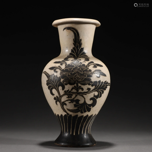 A Chinese Cizhou-ware Vase Song Dyn.