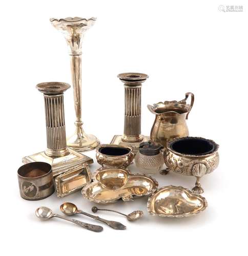 A mixed lot of silver items, various dates and makers, compr...