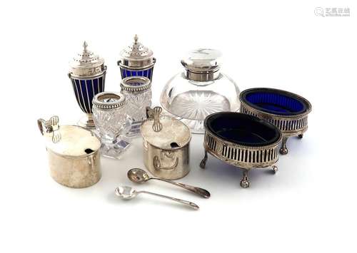 A mixed lot of silver items, various dates and makers, compr...