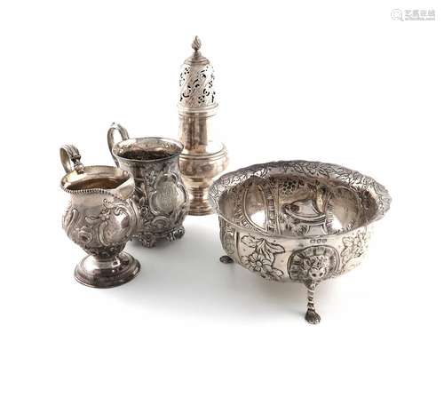 A mixed lot of silver items, various dates and makers, compr...