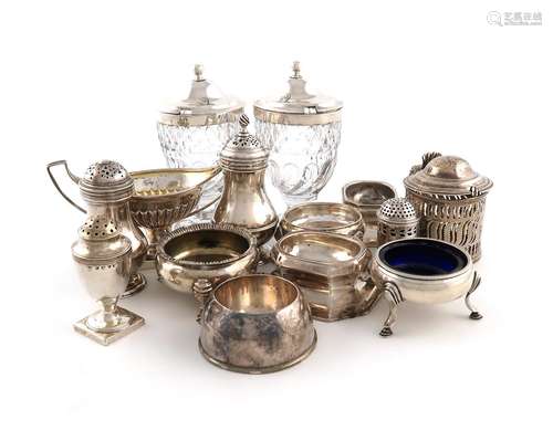 A mixed lot of silver items, comprising: a pair of George II...