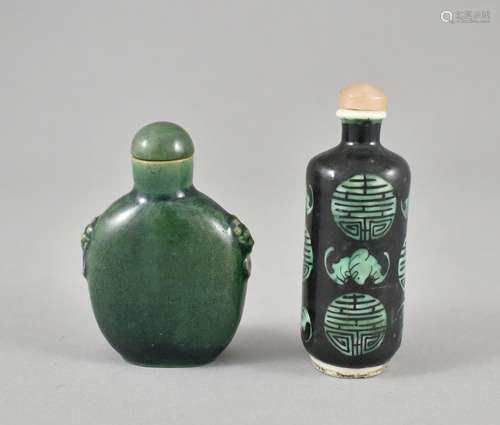 Zwei Snuffbottles.