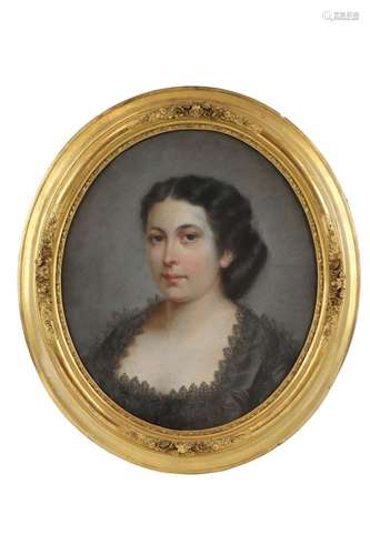 Jeune femme au décolleté en dentelle noire. Pastel de la fin...