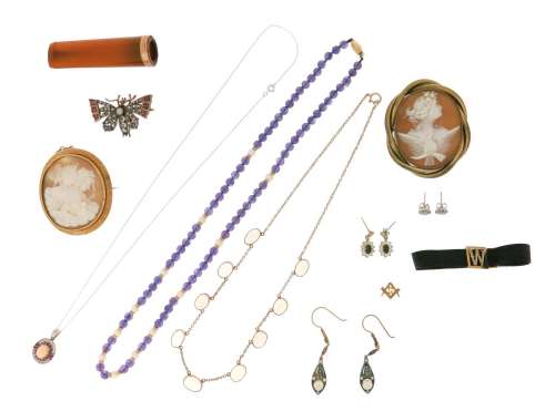 A quantity of jewellery, including; an moonstone cabochon-se...