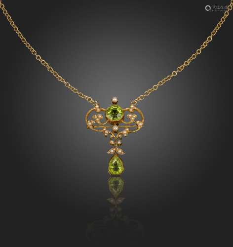 An Edwardian peridot and seed pearl brooch pendant, the octa...