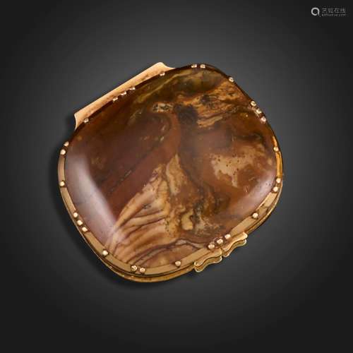 A George III hardstone gold vinaigrette, cushion-shaped with...