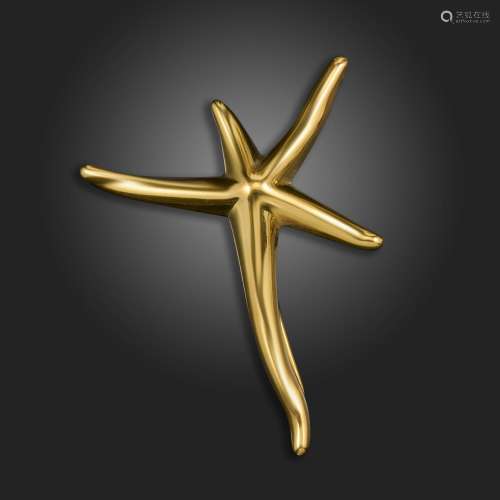 A gold stylised starfish brooch by Elsa Peretti for Tiffany ...