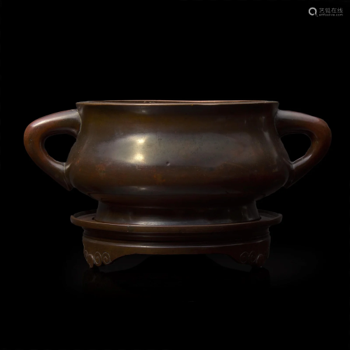 A Chinese patinated bronze censer and stand 铜香炉及底座 Xua...